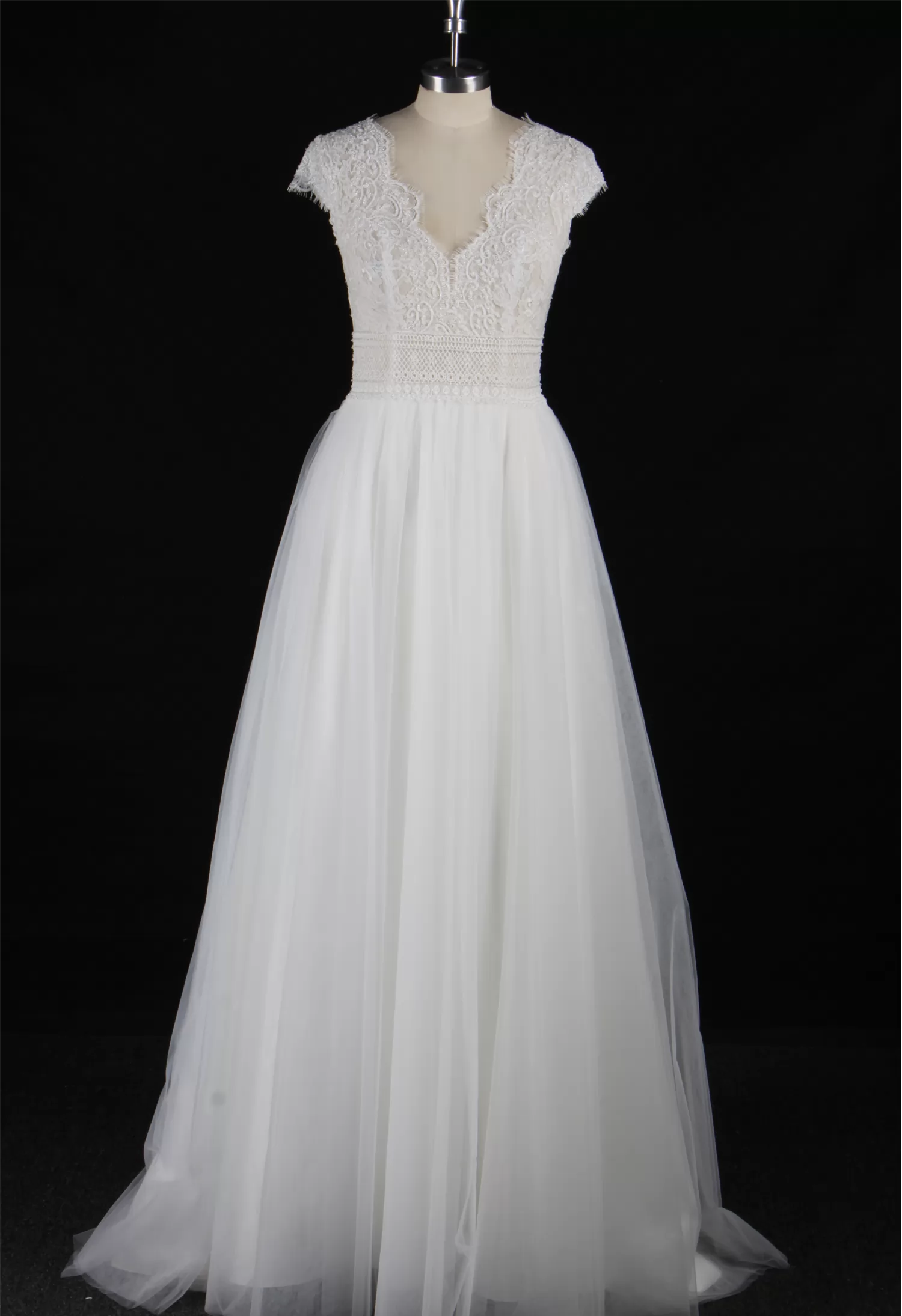 Graceful Geometric Lace Beading Wedding Dress