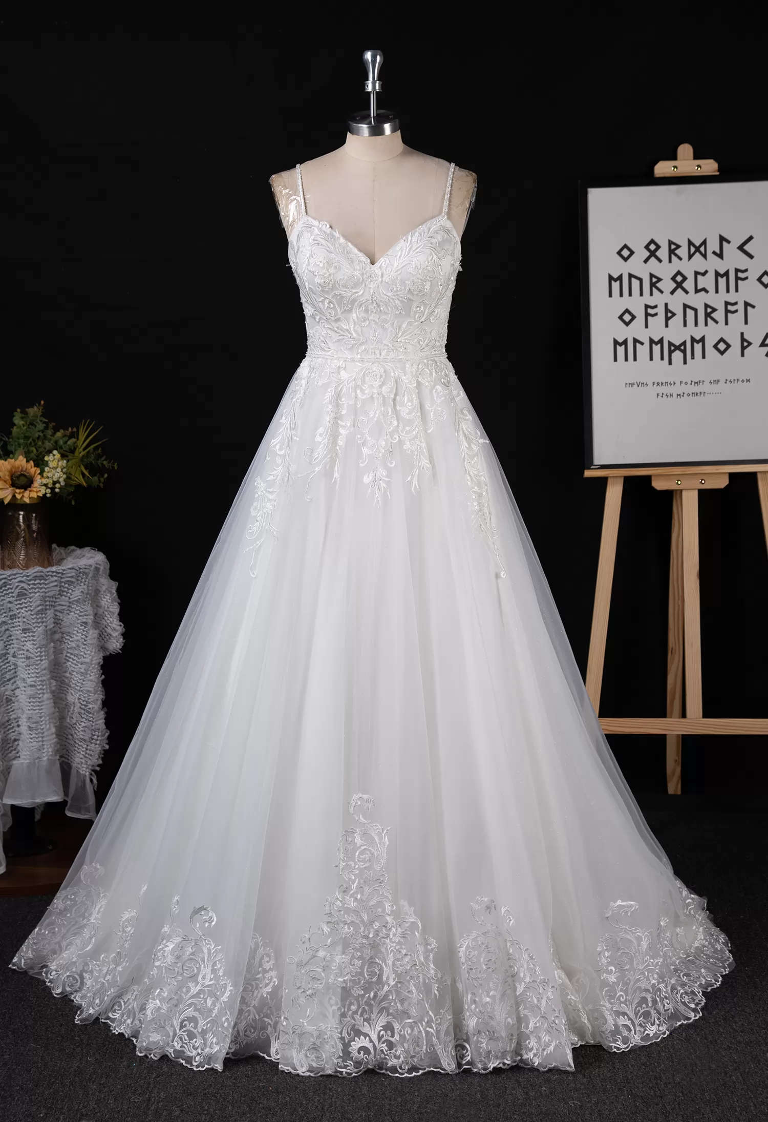 Sparking Tulle Wedding Dress With Beaded straps